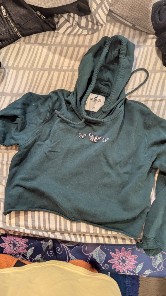 free clothes bundle - photo 3