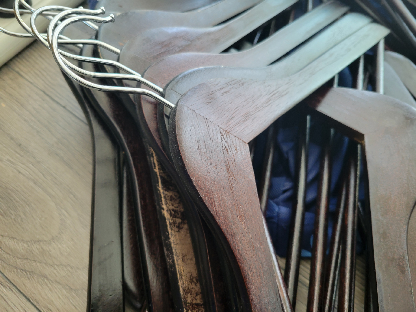 Wooden Clothes Hangers - photo 2