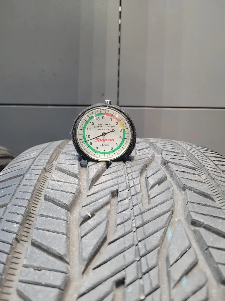 Continental CrossContact LX20 Tire - 235/45R22 image indicator(6)