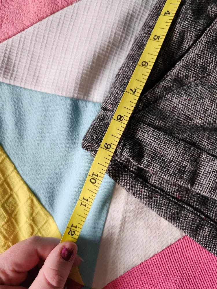 American Eagle twee grey shorts image indicator(7)