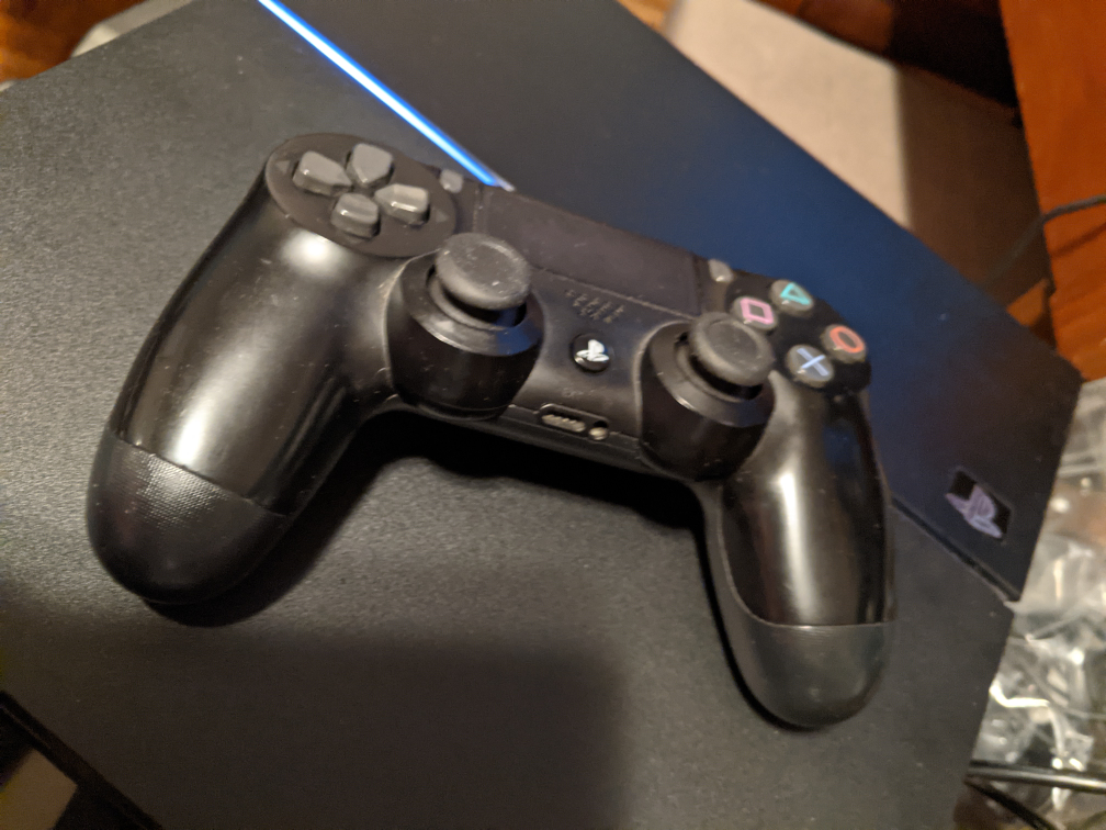 PlayStation 4 with Controller - photo 4