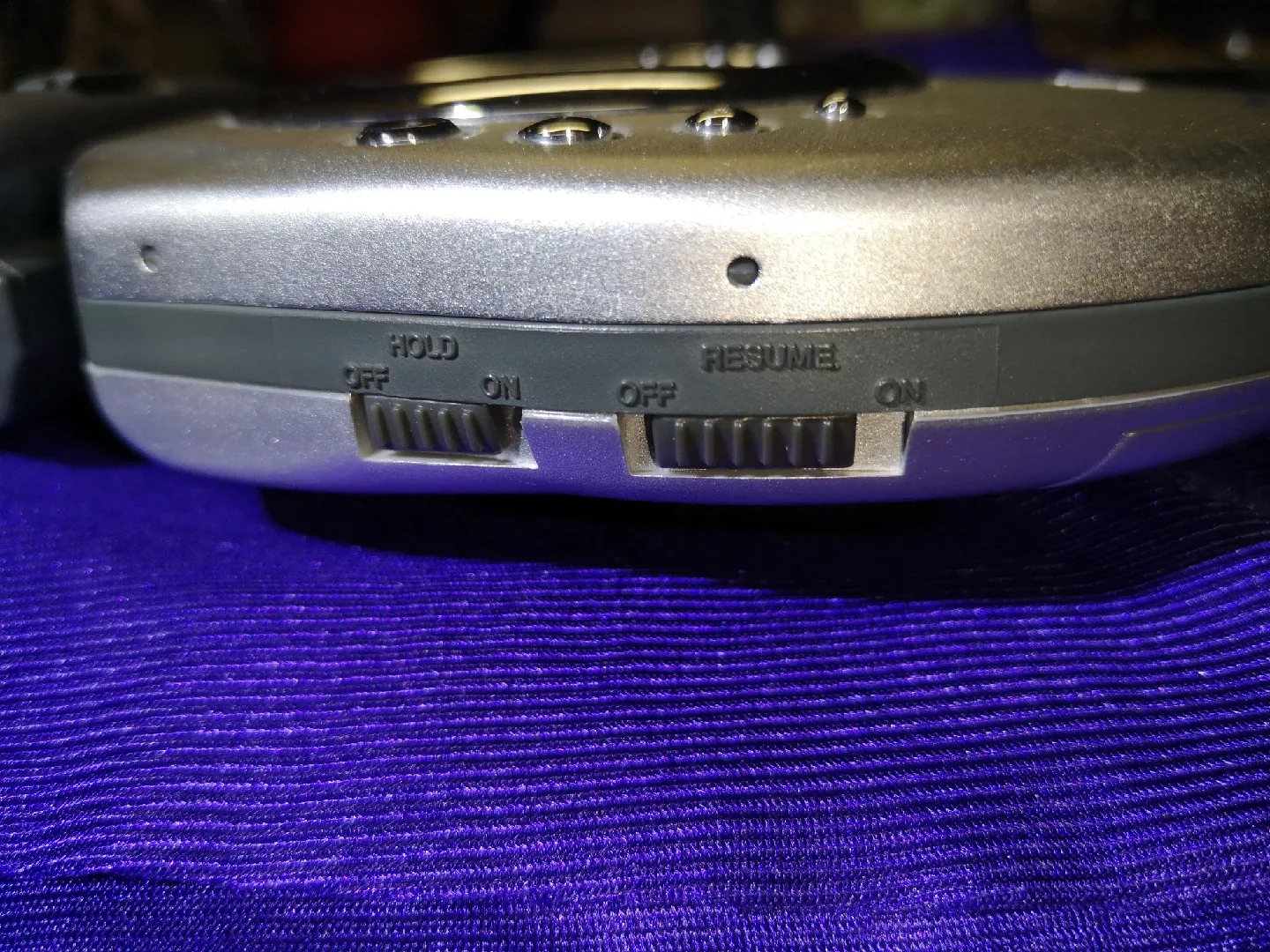 JVC ~ Portable Class 1 MP3-CD Player image indicator(4)