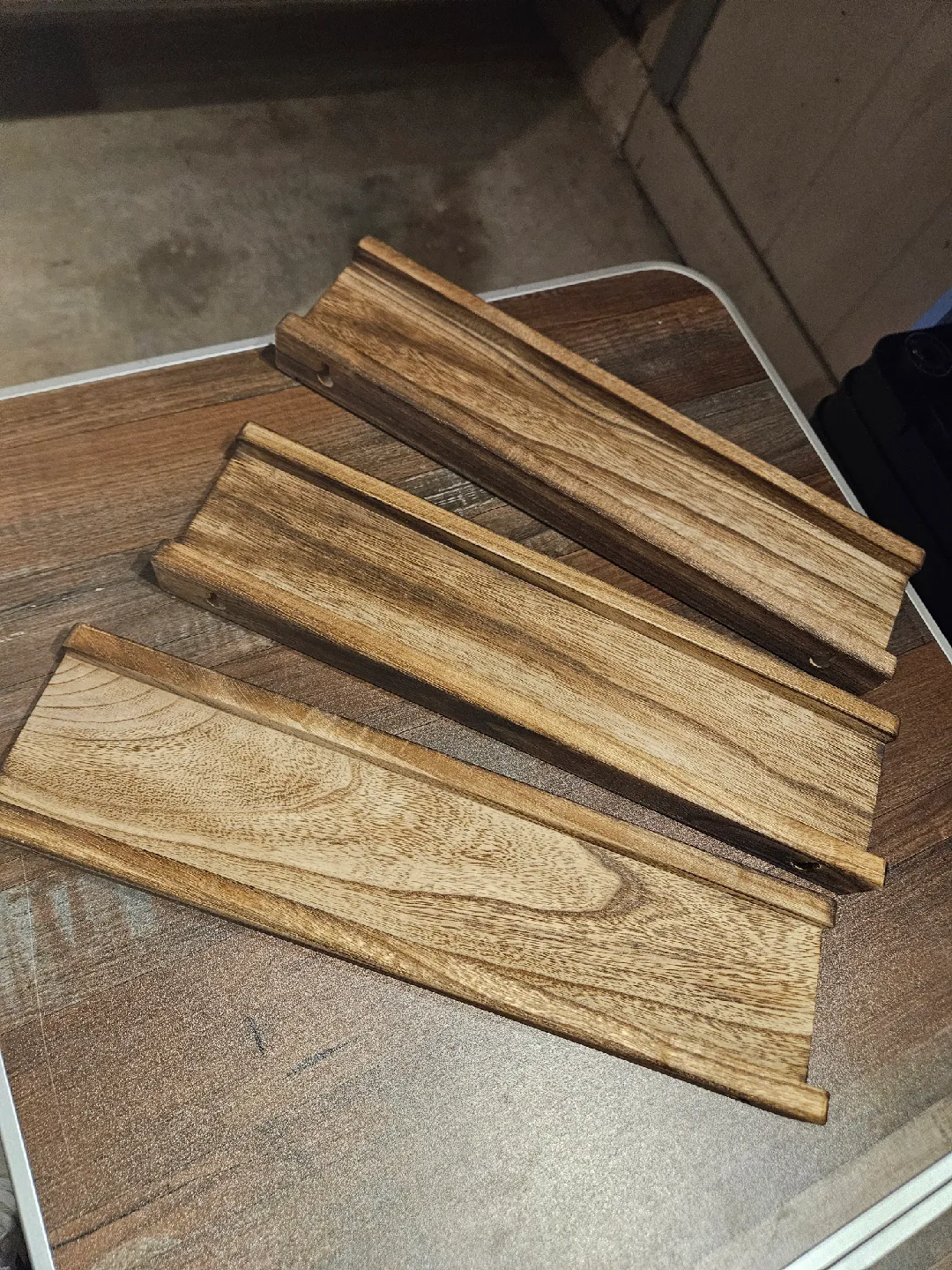 wood shelves image indicator(4)