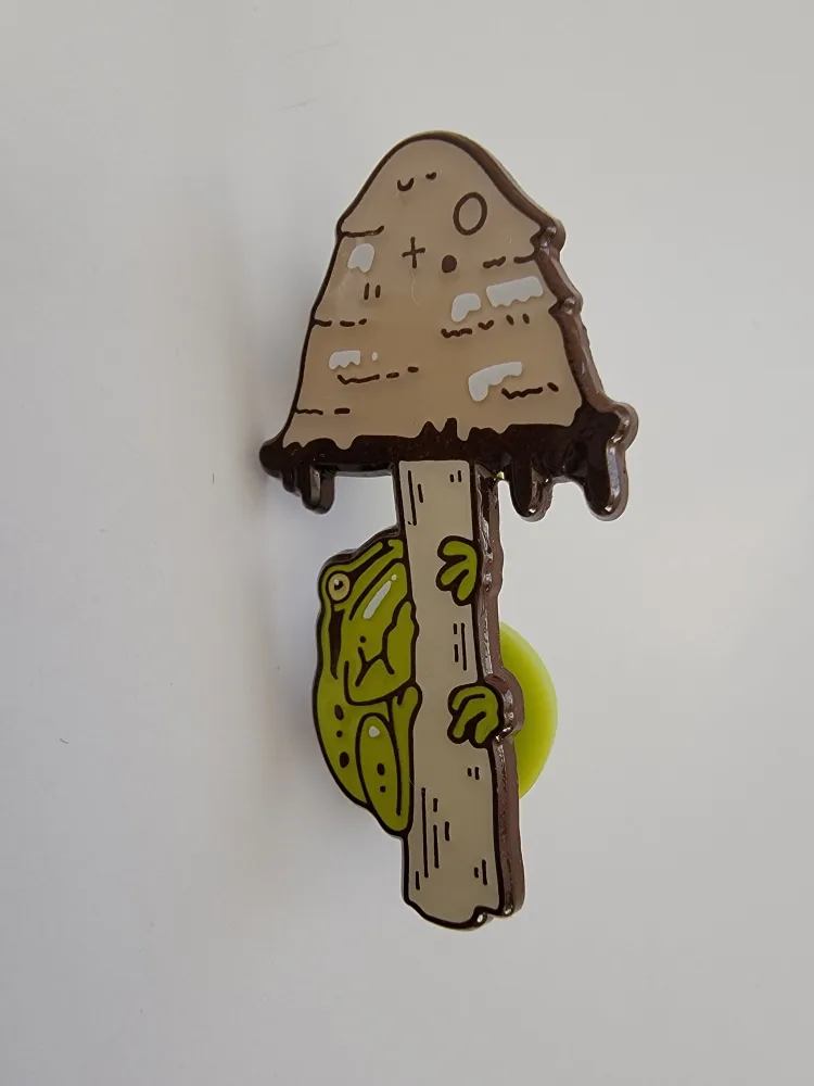Frog and Mushroom Enamel Pins image indicator(3)