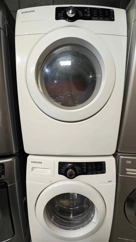 Samsung Washer & Dryer Set - White thumbnail
