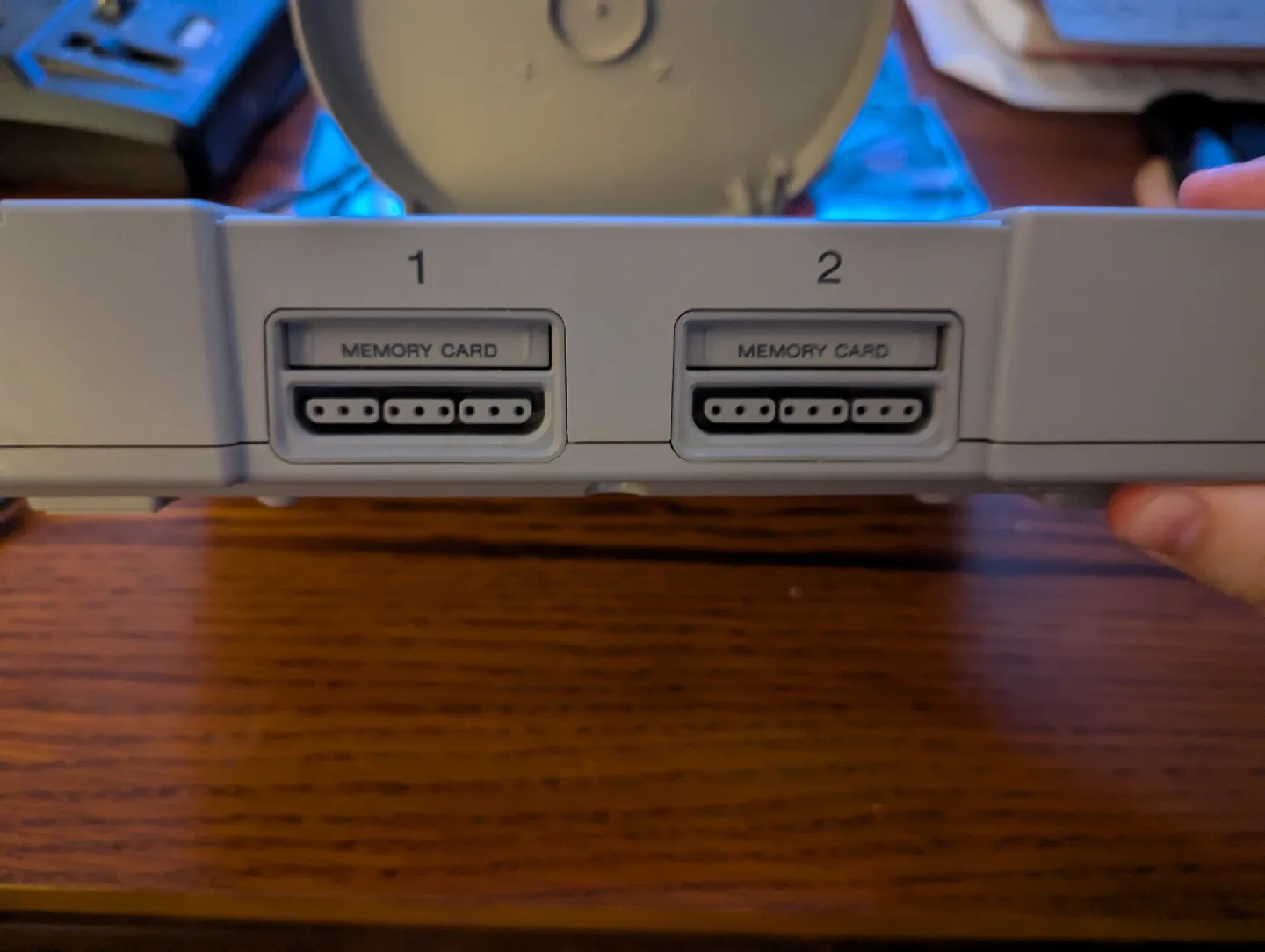 Working PlayStation 1 with 1 dualshock controller and 3 games image indicator(7)