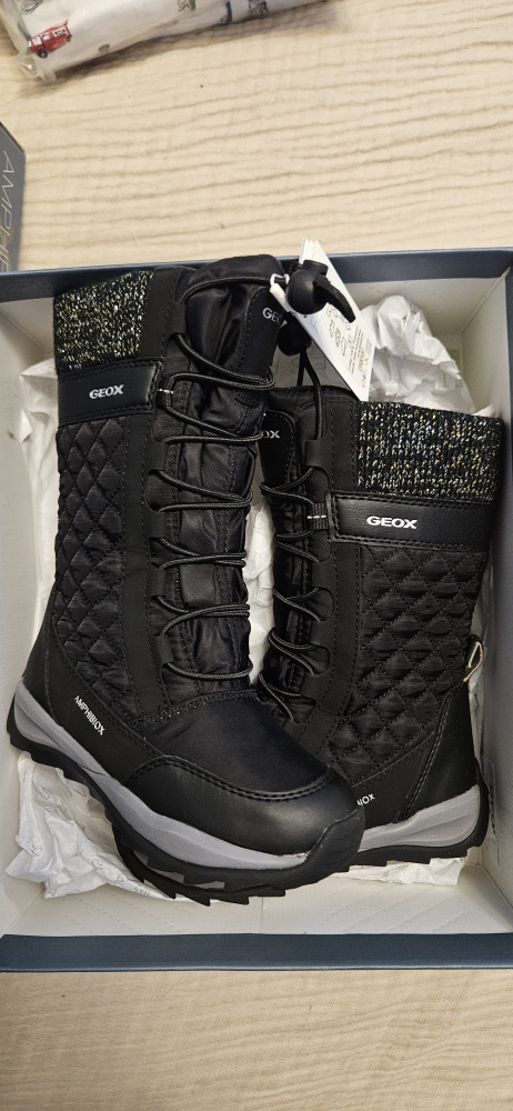 Geox J Orizont Black Winter Boots, Size 10.5 Girl