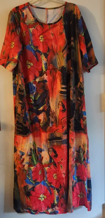 Lady's dress thumbnail