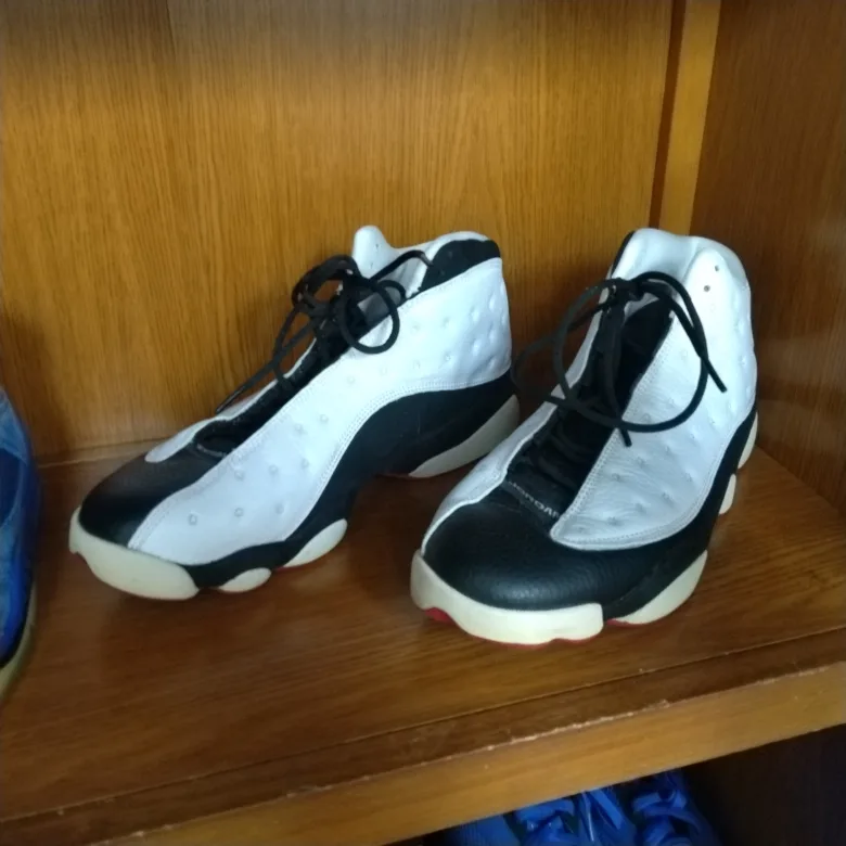 jordans size 10.5 thumbnail