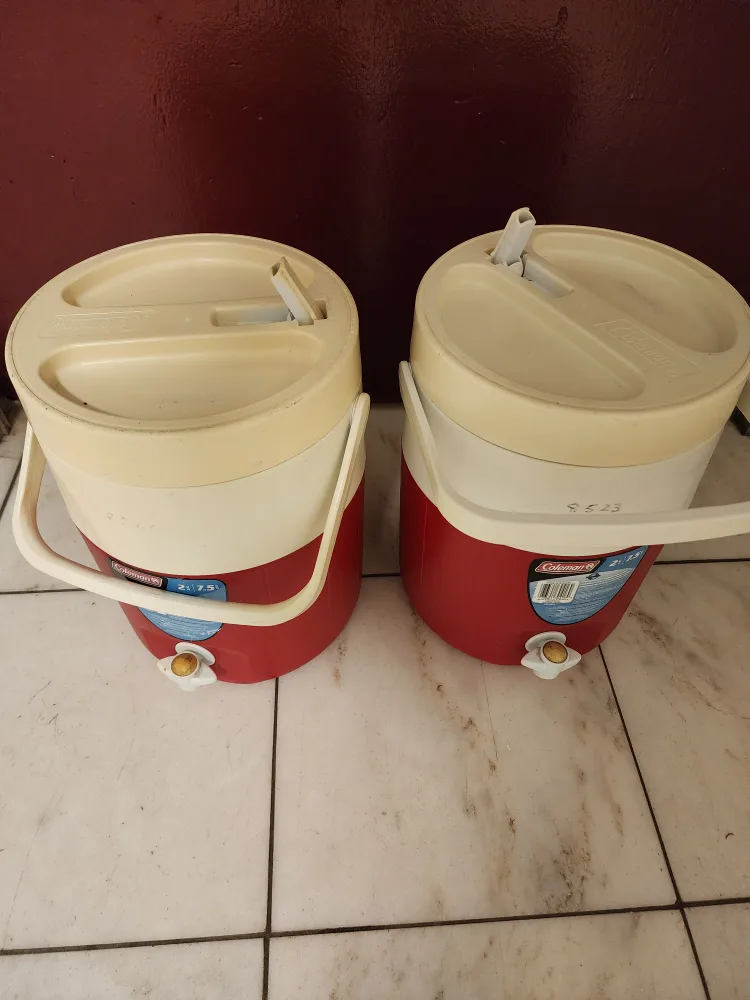 Coleman 7.5 L Water Jug - 2 Available image indicator(4)
