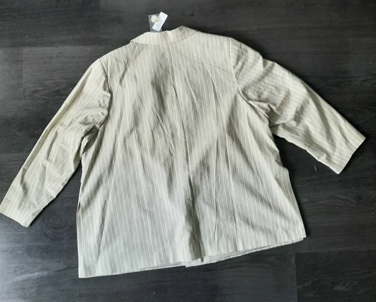 New Penn. Penningtons Striped Blazer - Size 28 image indicator(2)