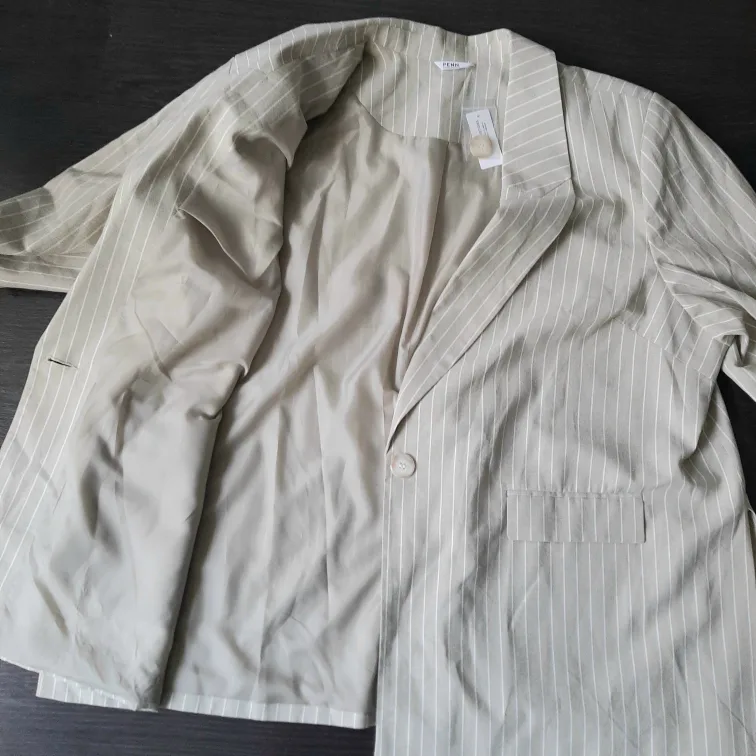 New Penn. Penningtons Striped Blazer - Size 28 image indicator(7)
