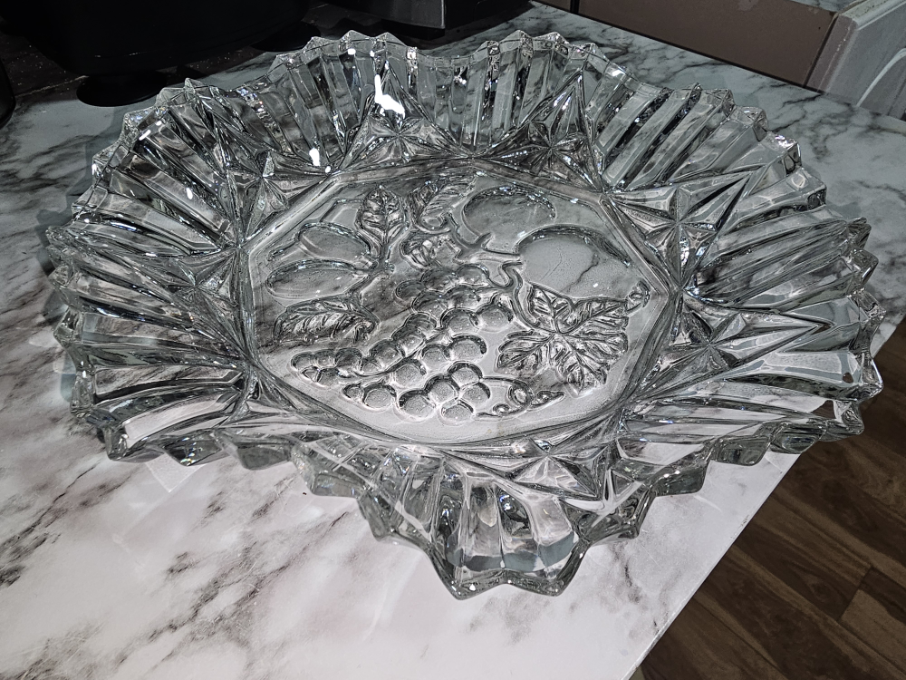 Vintage Clear Glass Fruit Bowl - photo 2