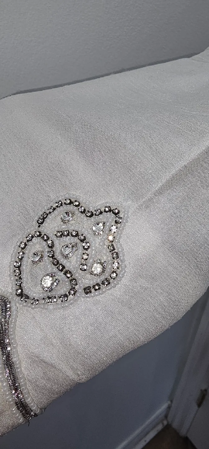 White & Purple Embellished Salwar Kameez - Size 40 🥕 image indicator(3)