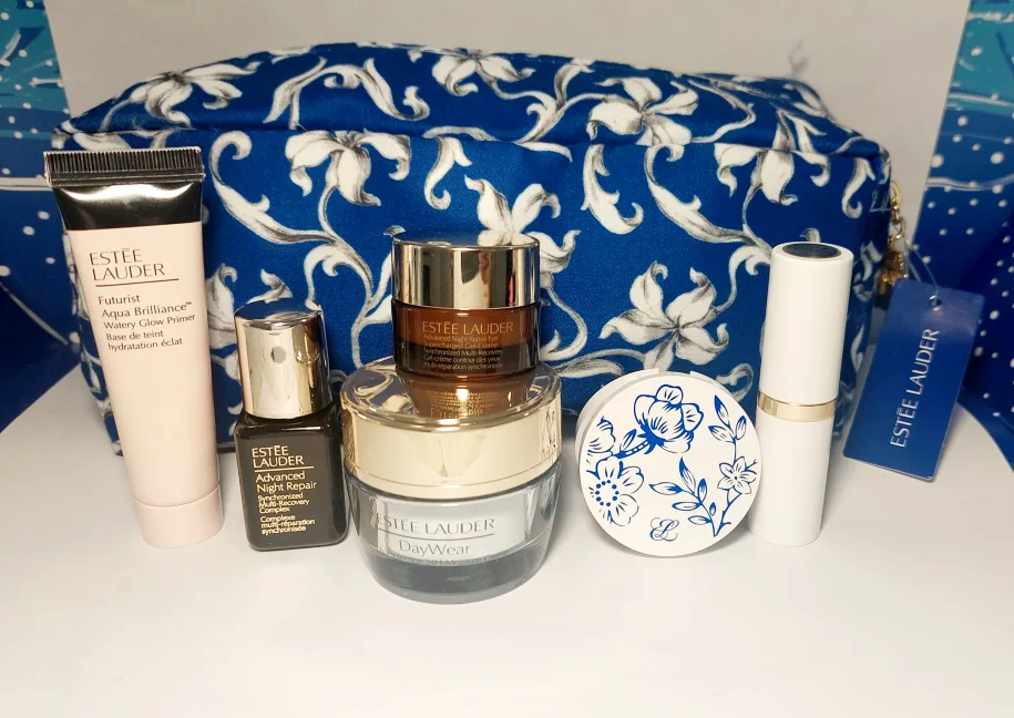 Estee Lauder Gift set thumbnail