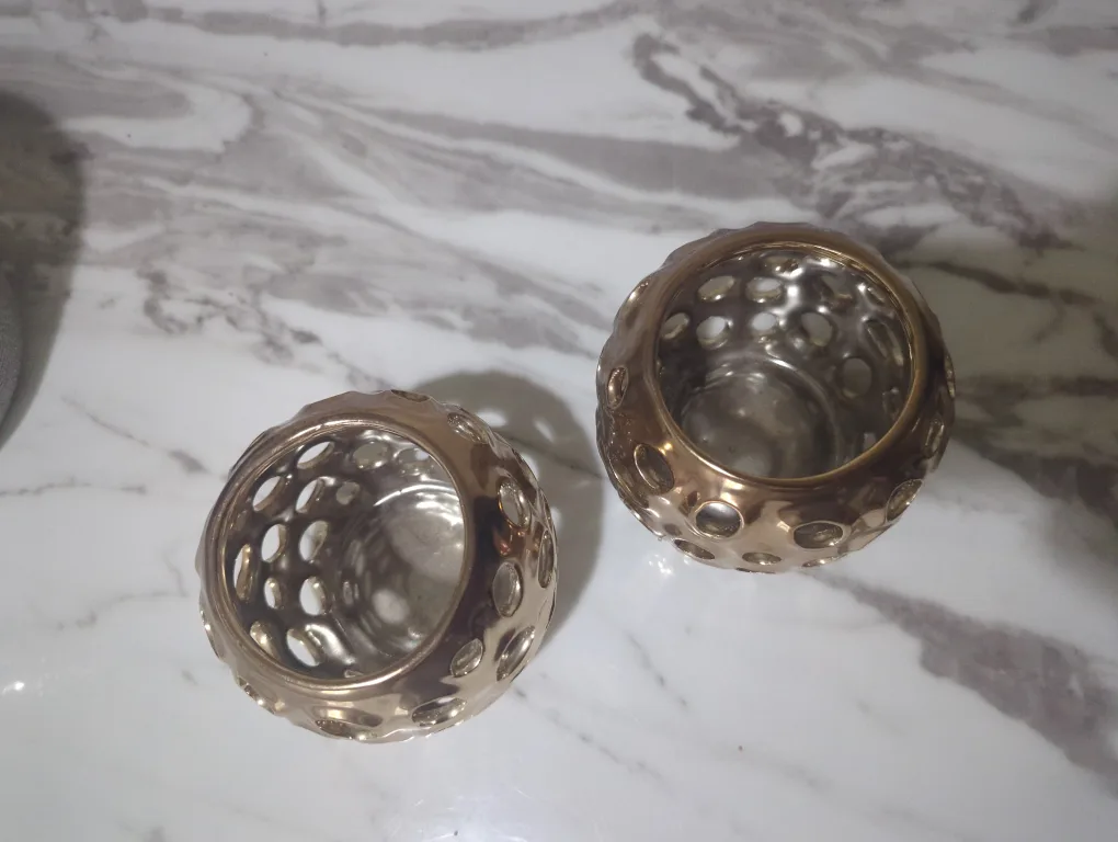 Gold Decorative Candle Holders (Set of 2) image indicator(4)