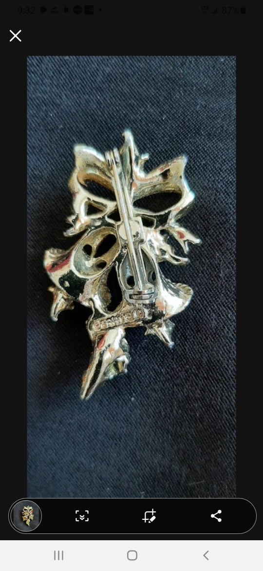 Gerry's Holiday Bells Brooch - photo 3