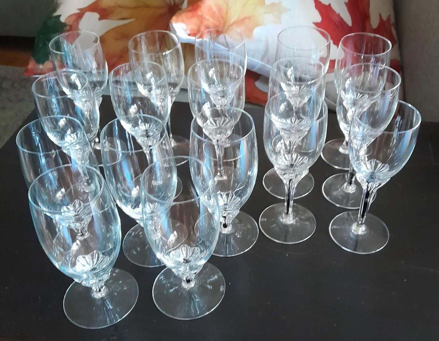 Mini wine glasses thumbnail
