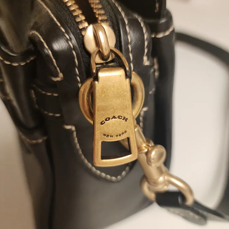 Coach Black Leather Crossbody Bag image indicator(2)