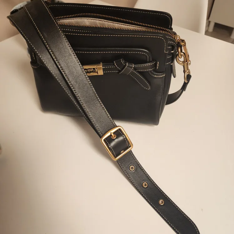 Coach Black Leather Crossbody Bag image indicator(3)
