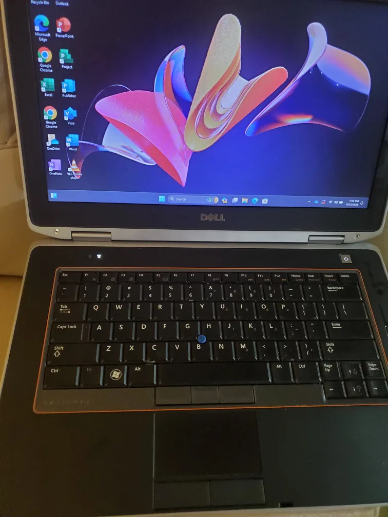 i7 windows 11pro 14inch Dell Latitude E6420 Laptop thumbnail