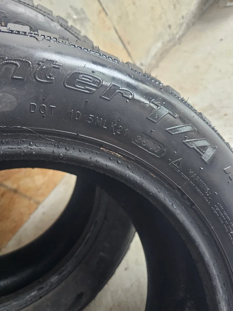 2X215/60/R16 BFGoodrich winter tires only pair image indicator(3)