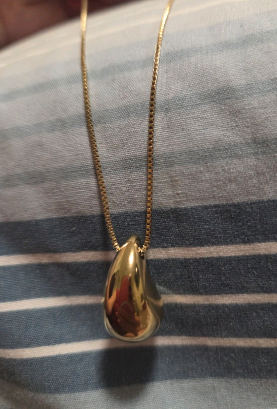 Gold coated stainlessTeardrop Pendant Necklace