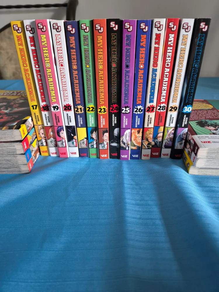 My Hero Academia Manga Set (Volumes 1-30) thumbnail