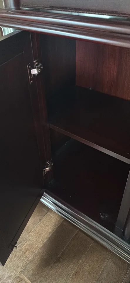 Dining Room Set - Hutch, Table, and 8 Chairs image indicator(3)