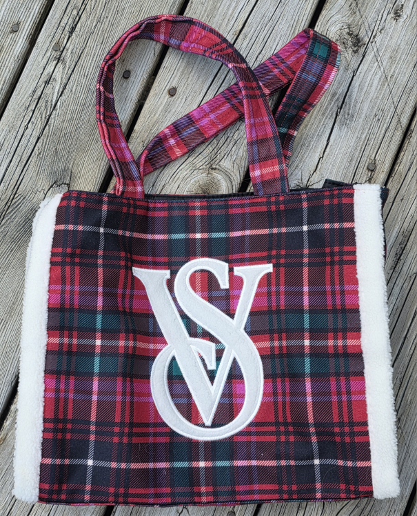 Victoria's Secret Holiday Plaid Tote Bag  - NWOT - photo 2