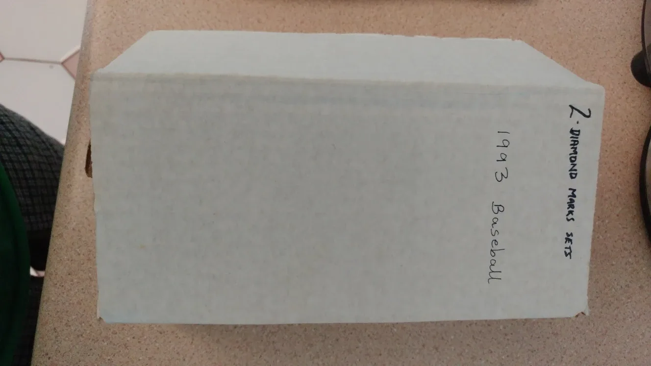 1993 Diamond Marks Baseball Card Set image indicator(3)