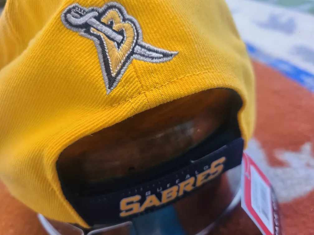 Reebok Buffalo Sabres Ryan Miller 30 Hat image indicator(4)