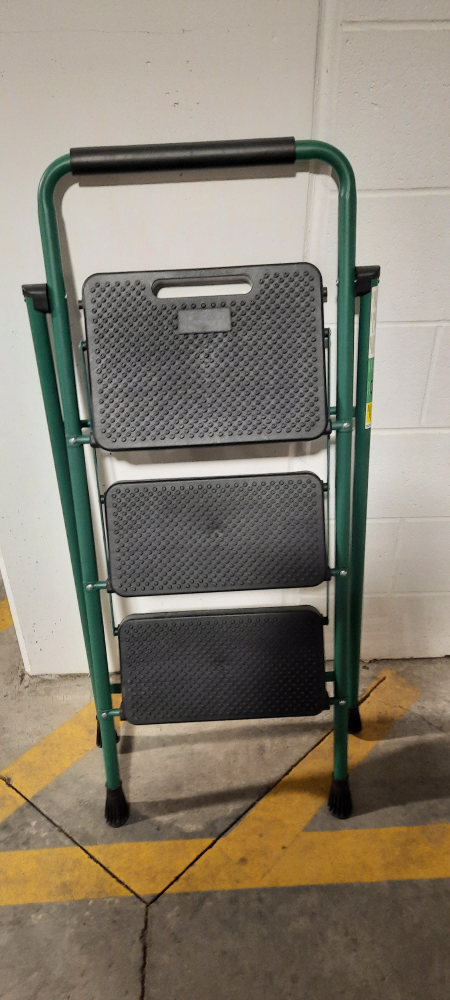 3-Step Ladder - Green