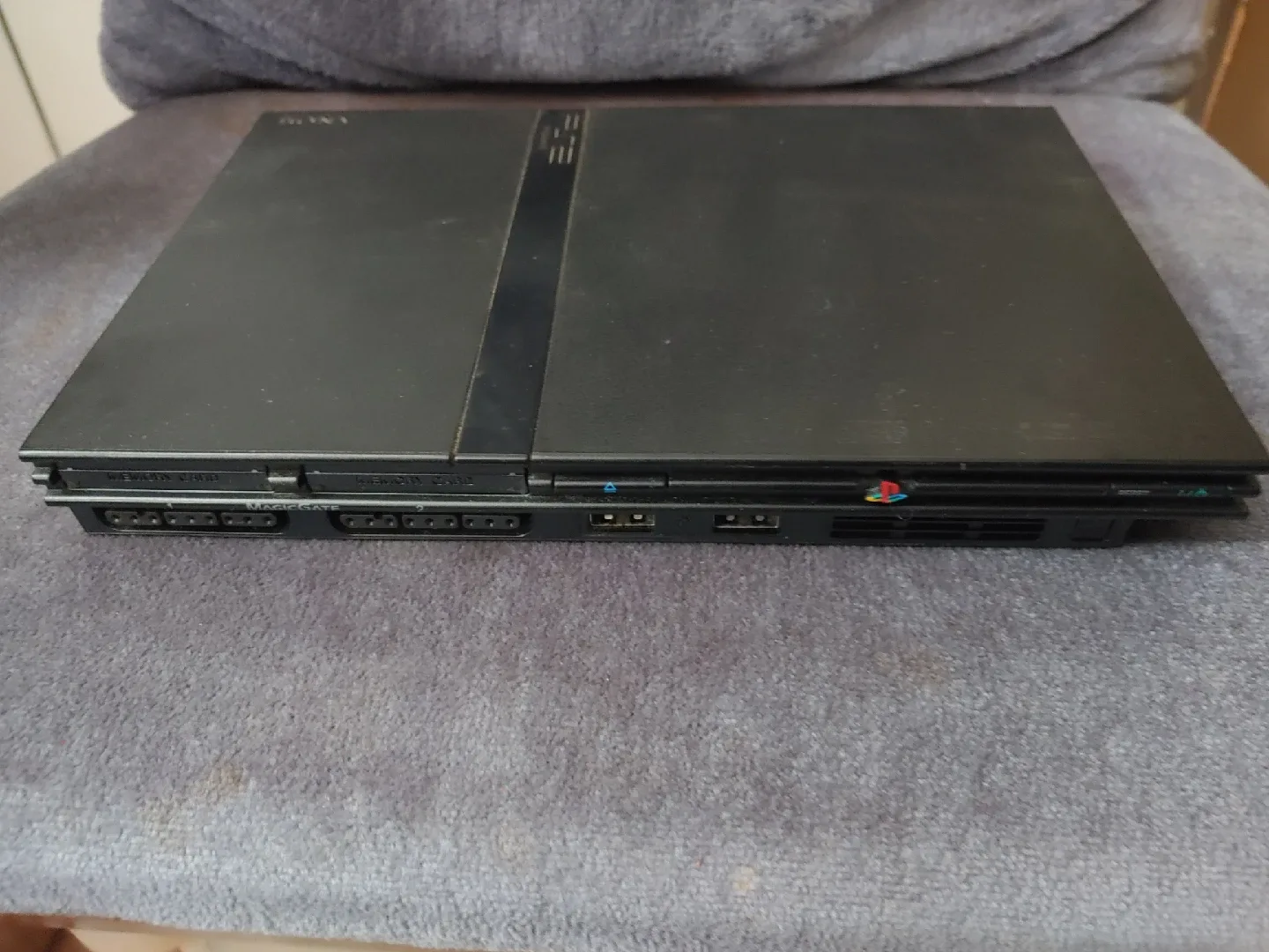 Sony PlayStation 2 Slimline Console Model SCPH-77001 thumbnail