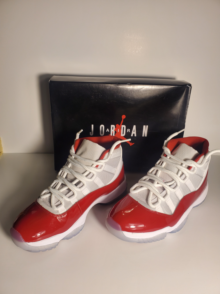 Men’s Jordan 11 Retro Cherry W/Box CT8012-116 Size 9