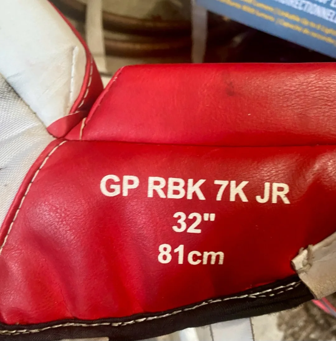 Reebok RBK 7K JR Goalie Pads 32" image indicator(4)