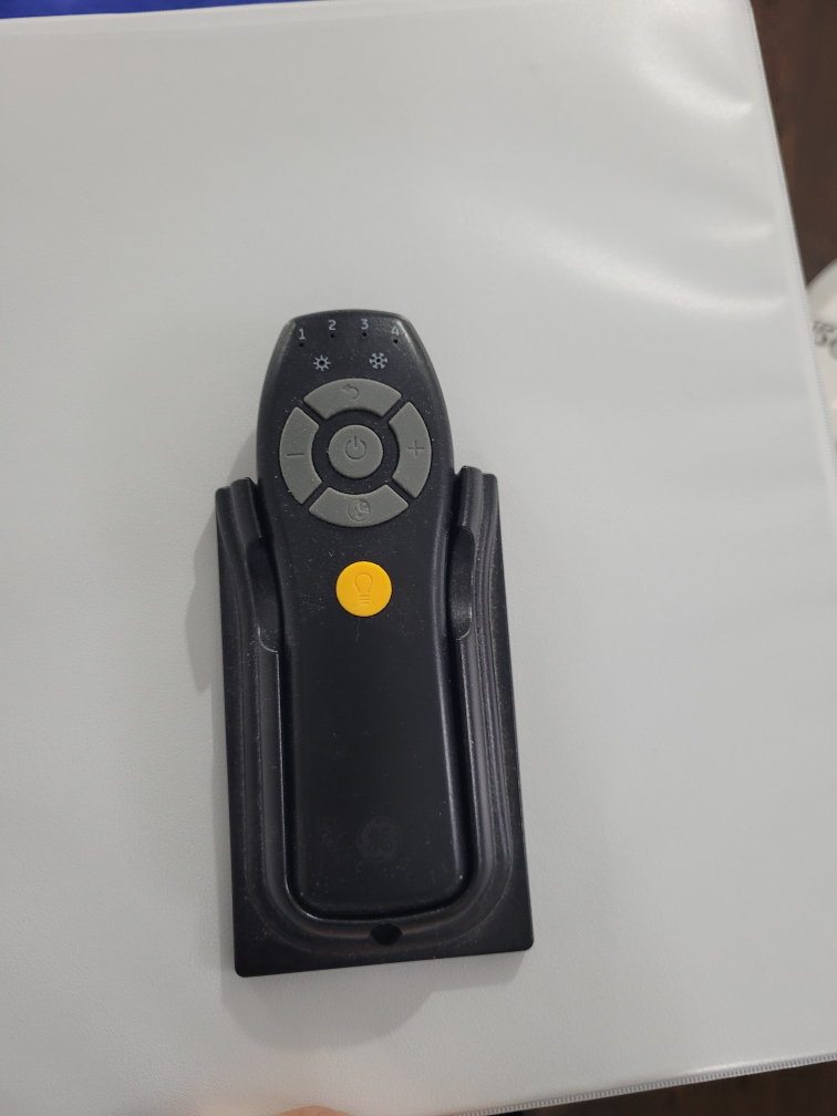 GE Ceiling Fan with Remote - photo 3