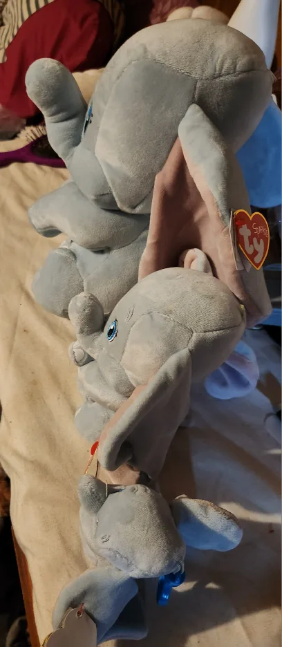 TY Beanie Babies Dumbo Elephant Plush Set image indicator(4)