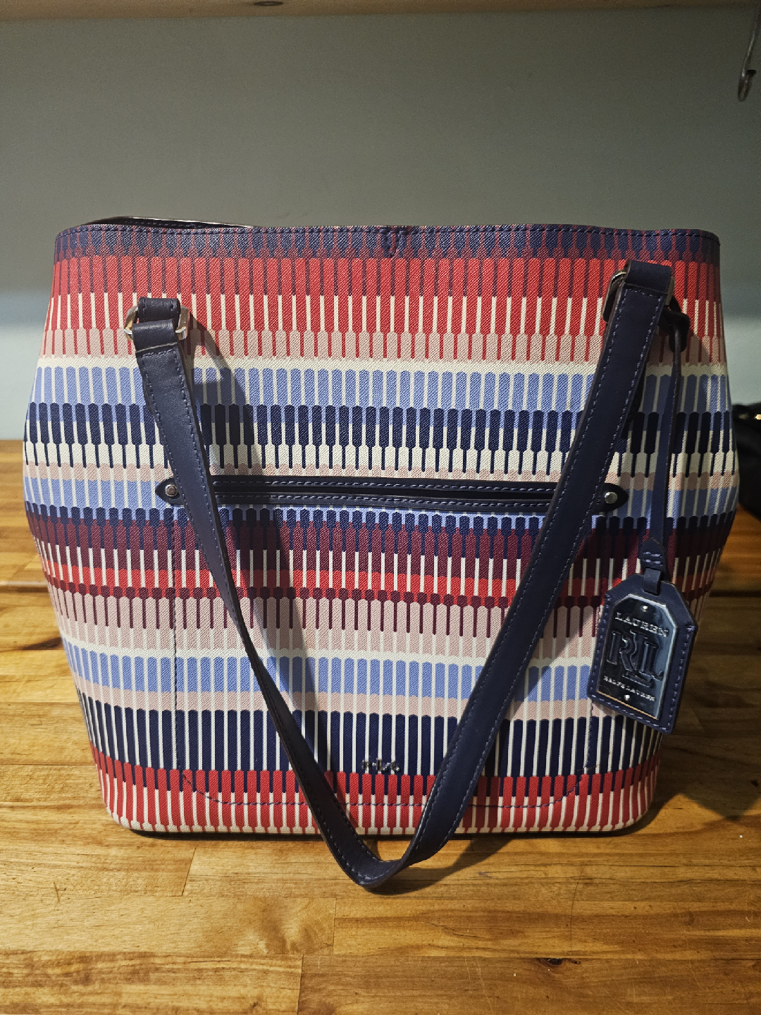 Ralph Lauren Tote Bag - Stylish & Roomy!
