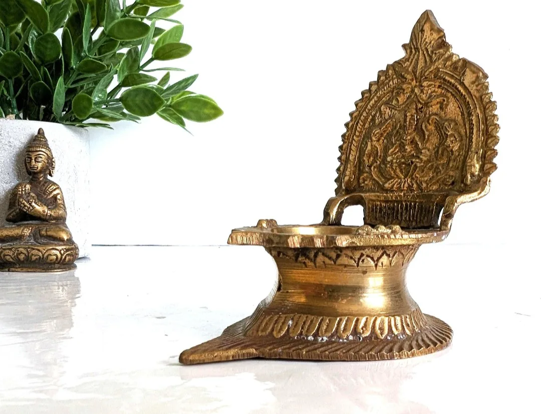 Kamatchi Vilakku Brass Oil Lamp ~ Pooja Room ~ Diya Puja image indicator(2)