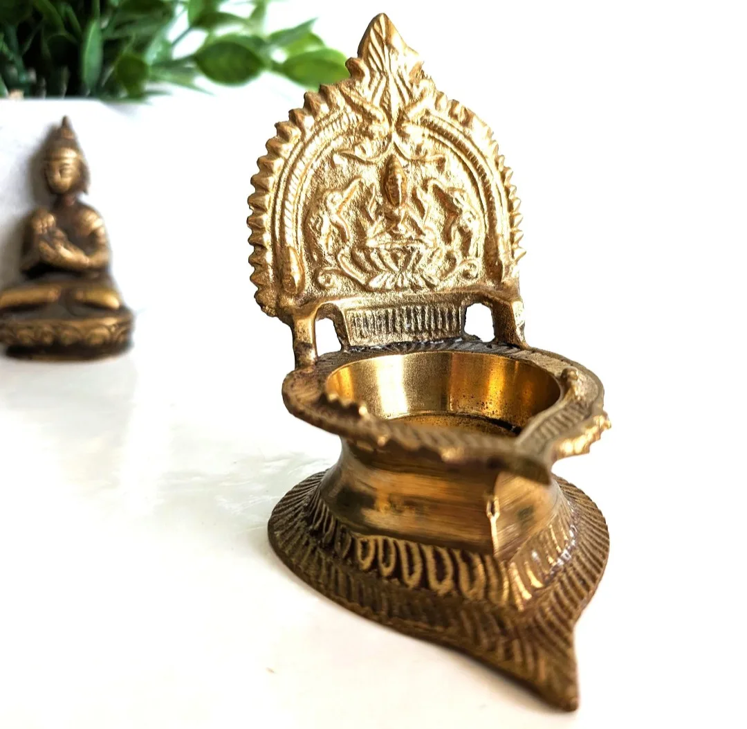 Kamatchi Vilakku Brass Oil Lamp ~ Pooja Room ~ Diya Puja image indicator(5)