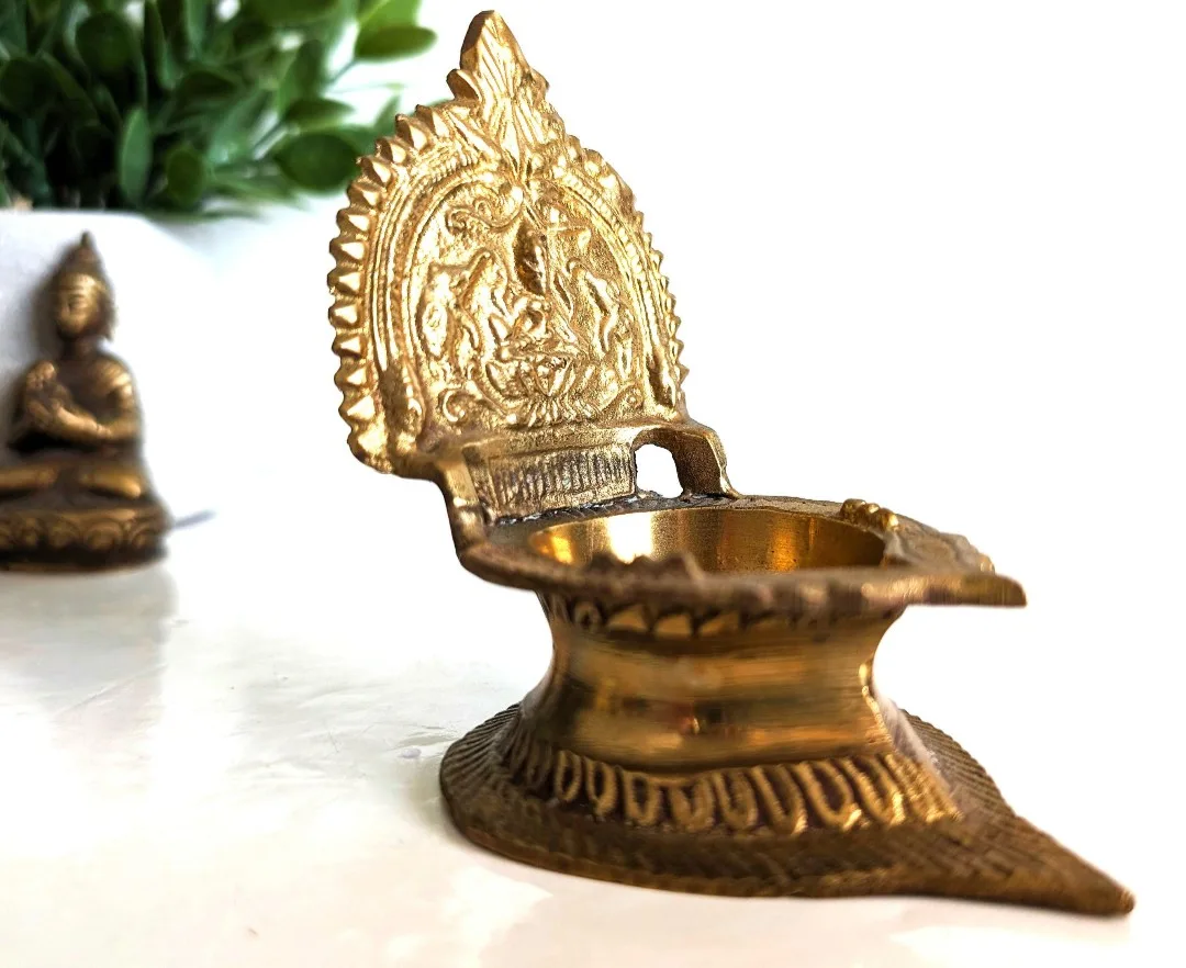 Kamatchi Vilakku Brass Oil Lamp ~ Pooja Room ~ Diya Puja image indicator(7)