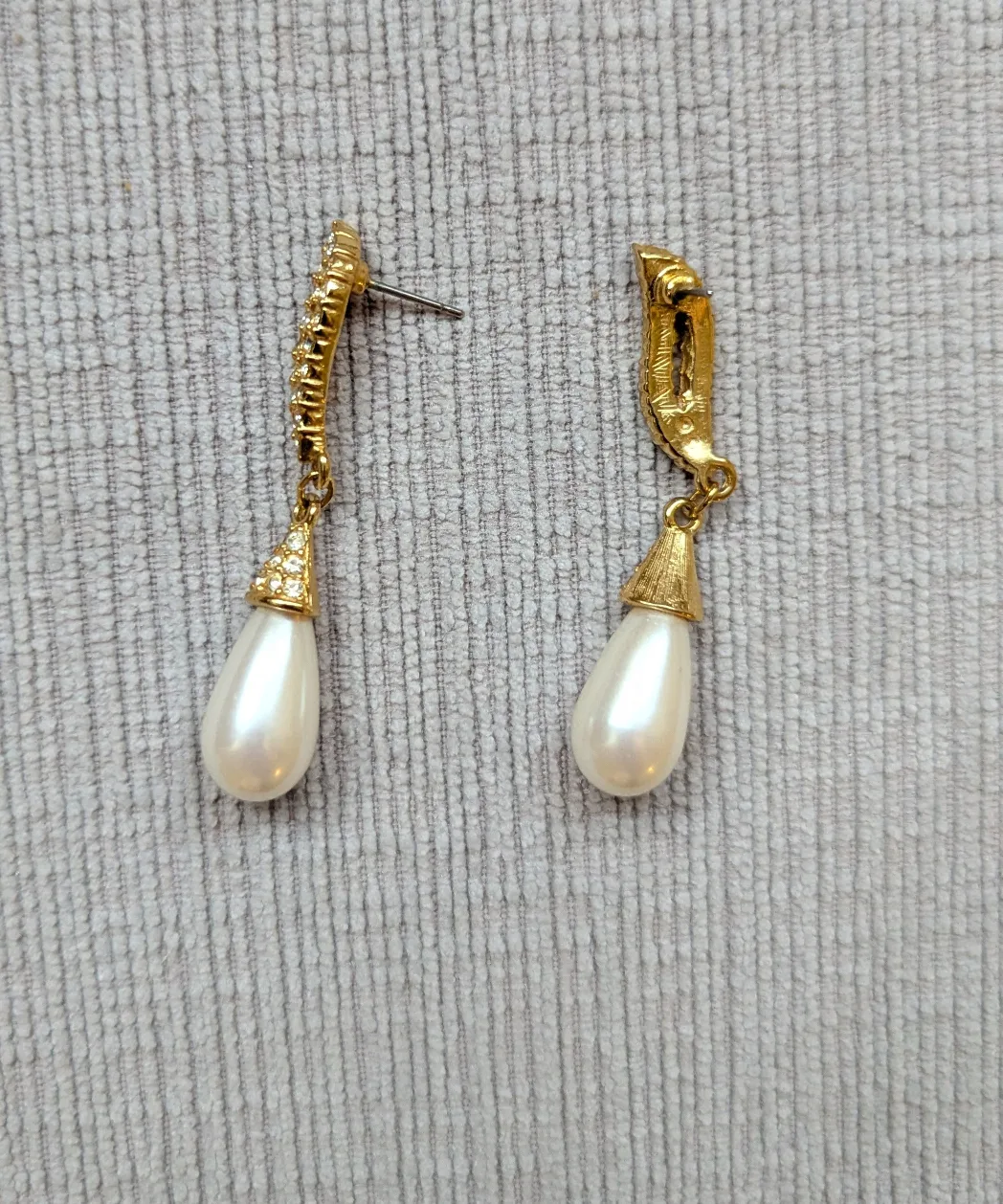 Pearl Drop Earrings - Gold Tone thumbnail