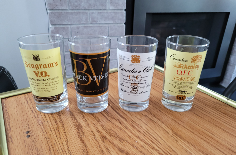 Set of 4 Vintage Canadian Whisky Glasses.