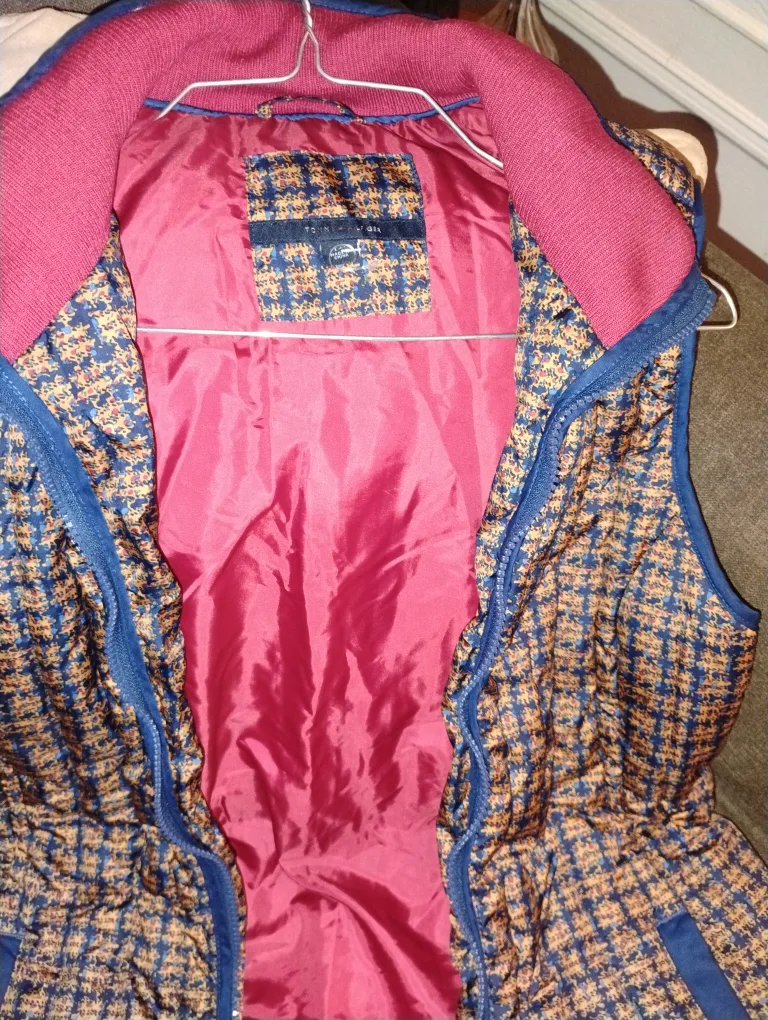 🥕 Thrifty pick Tommy Hilfiger Plaid Puffer Vest image indicator(4)