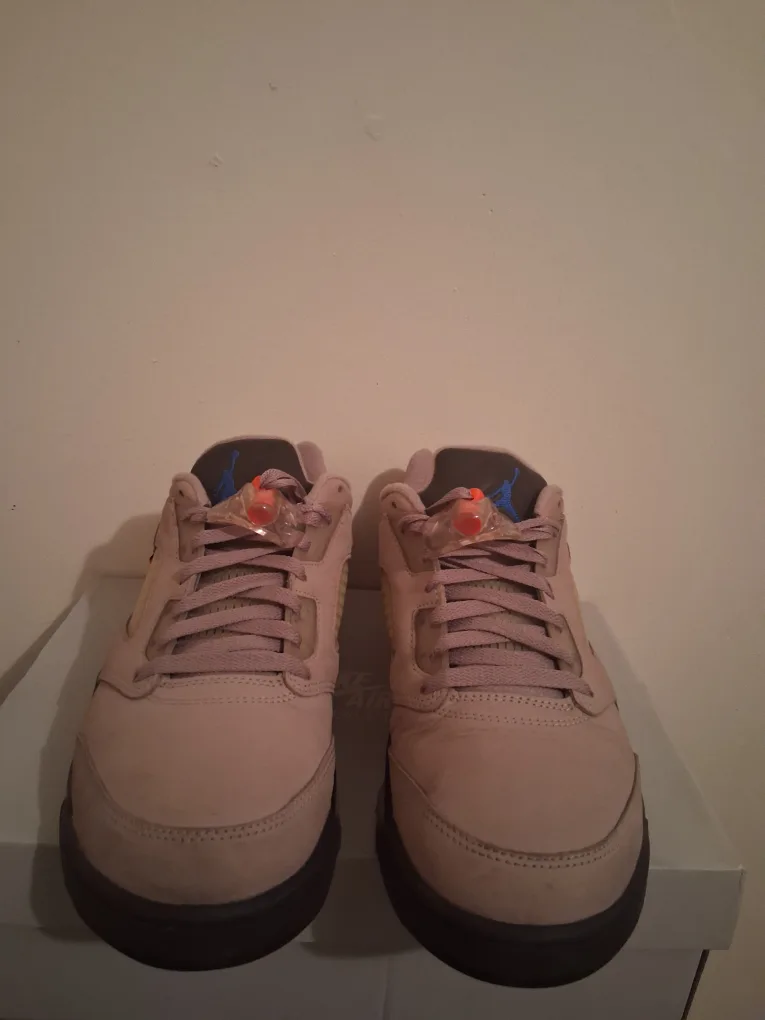 Jordan 5 Retro Low  Size 11 image indicator(2)