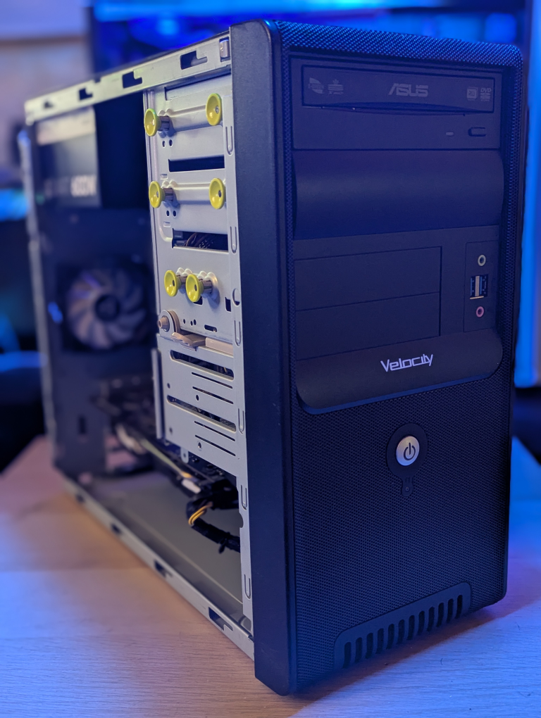 Gaming PC | i5 6400 + 16GB DDR4 + RX 580 8GB + 240GB SSD