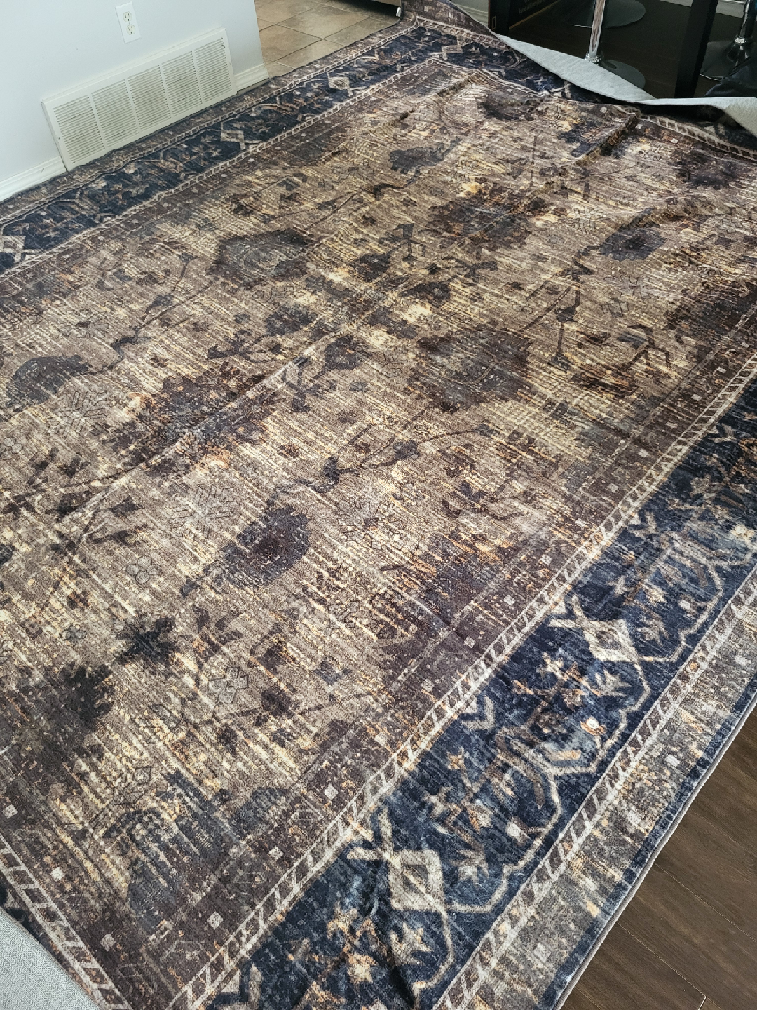 9ft X 12ft Area rug (Brand new) - photo 3
