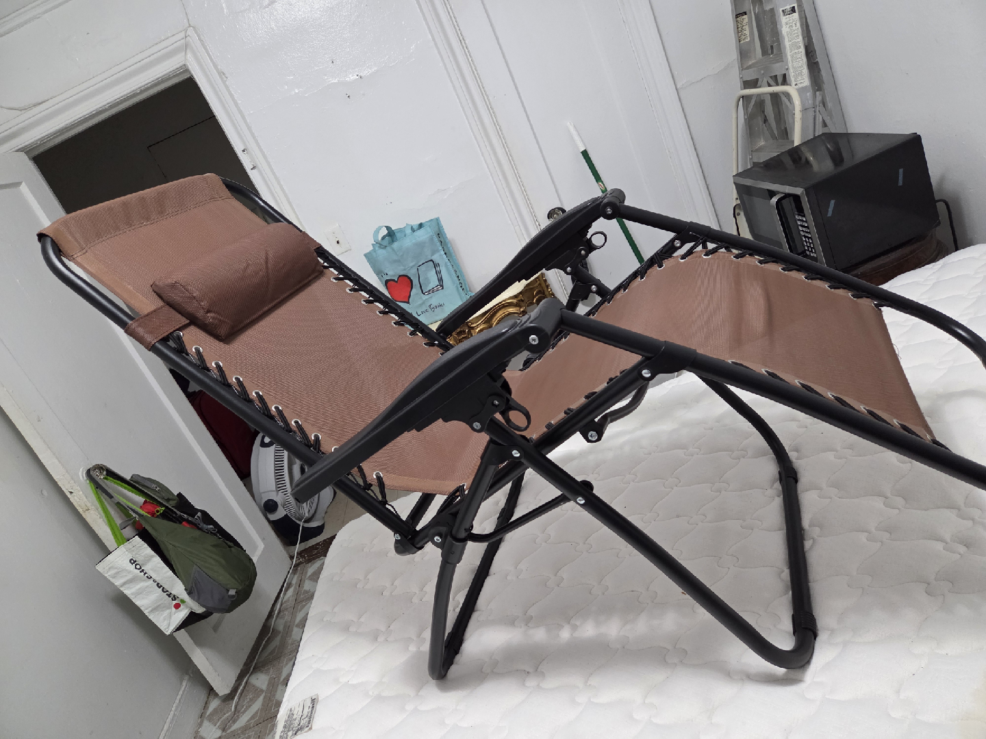 Brown Zero Gravity Lounge Chair - photo 2