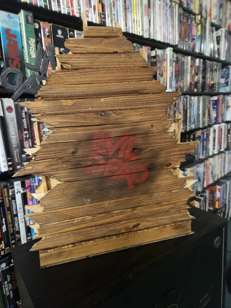 "The Evil Dead" Diorama image indicator(6)